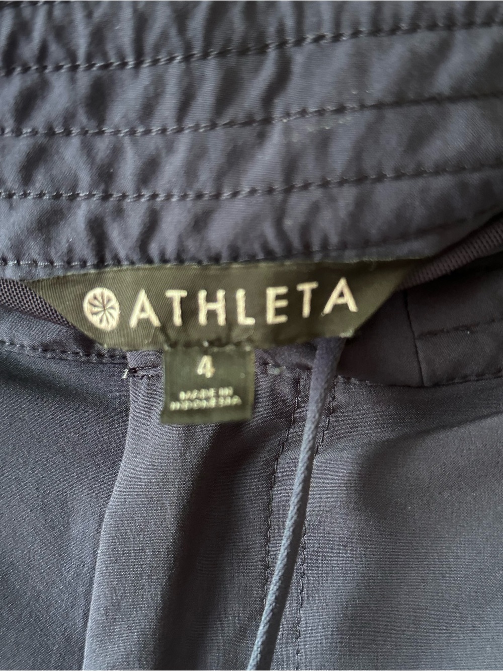 Athleta Trekkie North Shorts Navy Blue Hiking Travel Size 4 - Picture 4 of 10